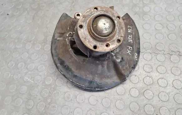 BMW 7 E38 Front wheel hub 473CDP71