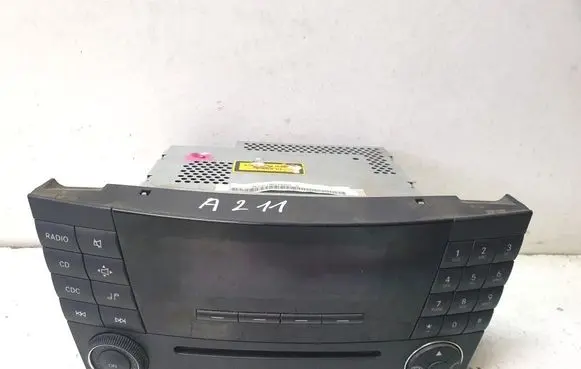 Mercedes-Benz E W211 Radio/CD/DVD/GPS head unit A2118701289