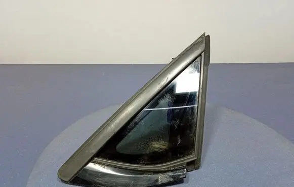 Ford Mustang I Rear side window