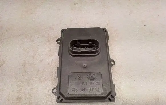 Porsche Cayenne (92A) Headlight ballast module Xenon 7PP941329M
