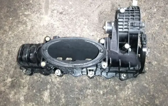 Mercedes-Benz E W212 Intake manifold A6510900037