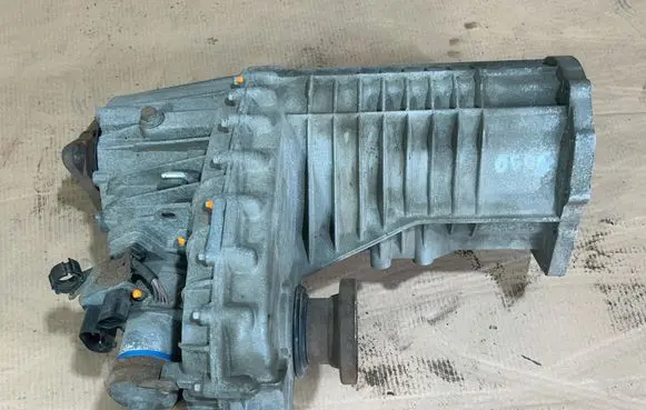 Porsche Cayenne (9PA) Gearbox transfer box case 0AD341041R 0AD341601C