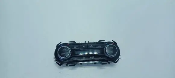 Mercedes-Benz B W246 W242 Climate control unit A2469010905