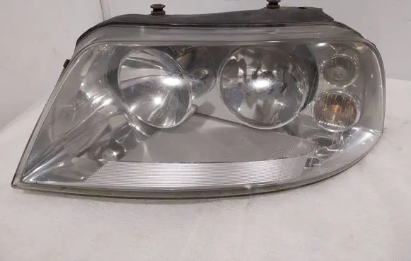 Volkswagen Sharan Headlight/headlamp 1305235530 1305235610