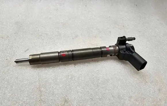 Audi A6 S6 C6 4F Fuel injector 03L130277 080829 0445116030