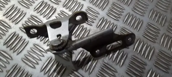 Honda Stream Engine bonnet/hood hinges