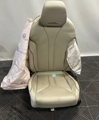 Skoda Enyaq iV Front driver seat 