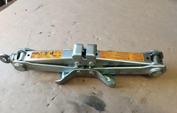 Infiniti G37 Lift Jack 99550JJ60A