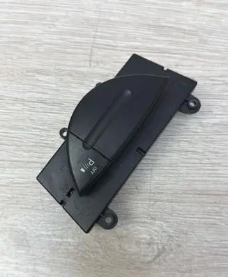 Mercedes-Benz E W211 Parking (PDC) sensor switch 2118206510 03751220 7578318