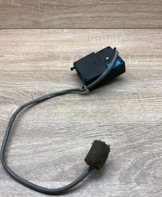 Mazda 626 Air flap motor/actuator HB600GA5RB 2005021