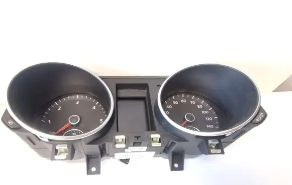 Volkswagen Golf VI Speedometer (instrument cluster) 5K0920960N