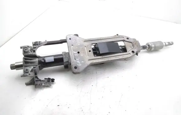 BMW 1 E81 E87 Steering wheel axle 831401030515 06B116210836