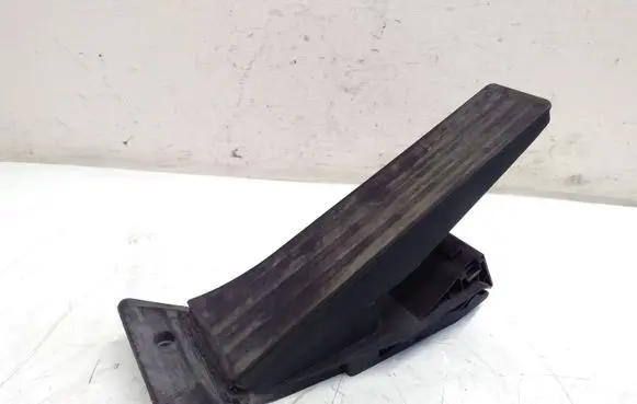 BMW 5 F10 F11 Accelerator throttle pedal 6858574 25916010