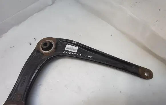 Peugeot Expert Front lower control arm/wishbone 9816863580