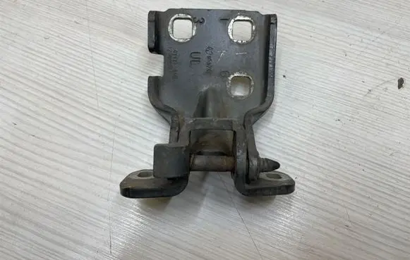 Jeep Grand Cherokee Rear door lower hinge 85574F
