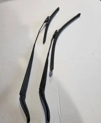 Citroen DS3 Front wiper blade arm 9683828480 9683828280