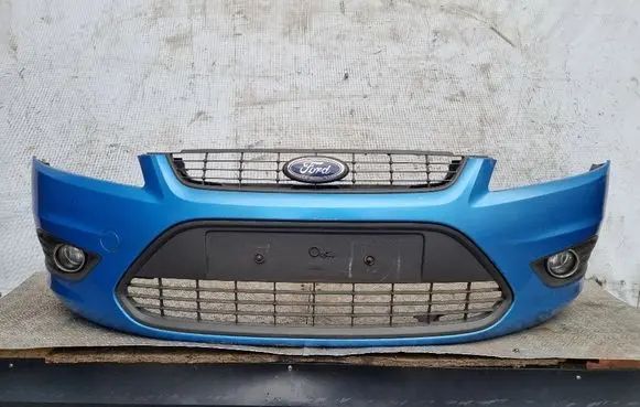 Ford Focus Front bumper 8M5117757AW 8M5117B968A 8M518200AF