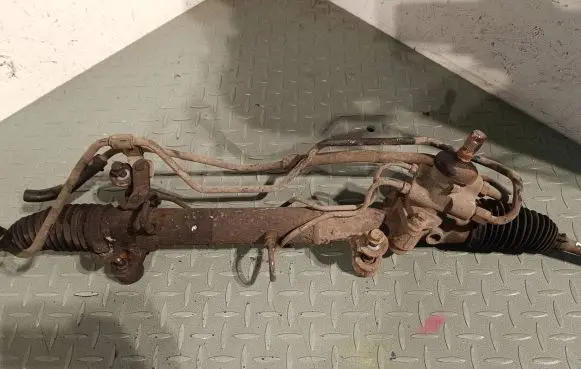 Toyota Avensis Verso Steering rack