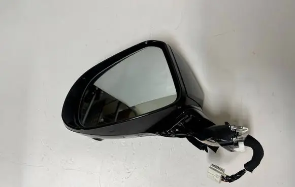 Hyundai Santa Fe Front door electric wing mirror 049812