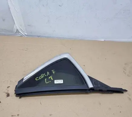 Opel Corsa F Rear vent window glass 9829473680