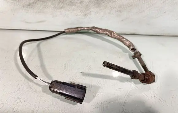 Volvo V70 Exhaust gas temperature sensor 307136425ad 0735506209291