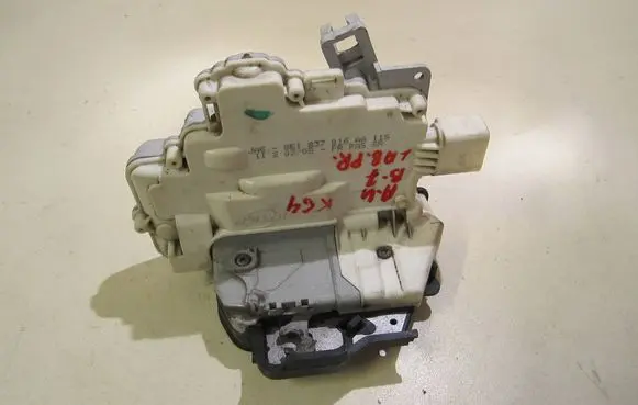 Audi A4 S4 B7 8E 8H Front door lock 8E1837016AA