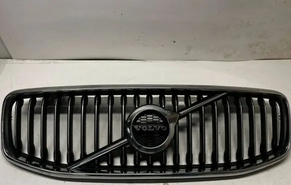 Volvo XC60 Front bumper upper radiator grill 31425535 AD9S0
