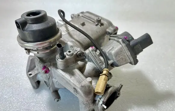 Audi A6 S6 C7 4G EGR valve cooler 059131515FK 059131558AA