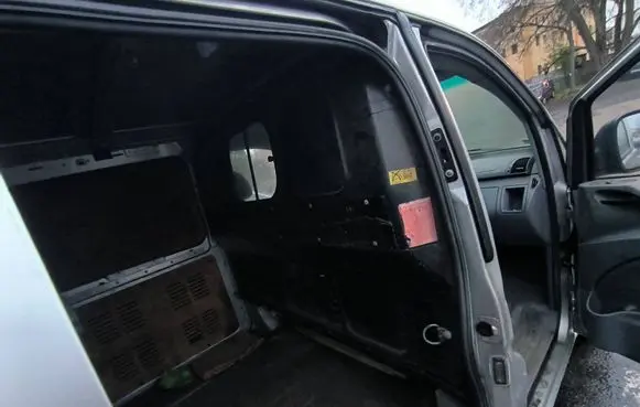 Mercedes-Benz Vito Viano W639 Partition between cabin 