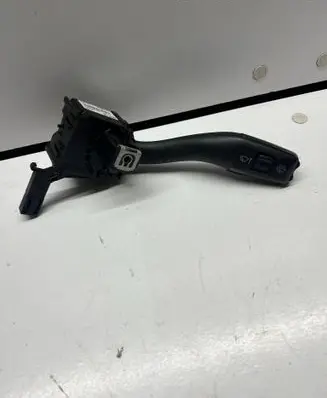 Audi TT TTS Mk2 Wiper control stalk 8P0953519C