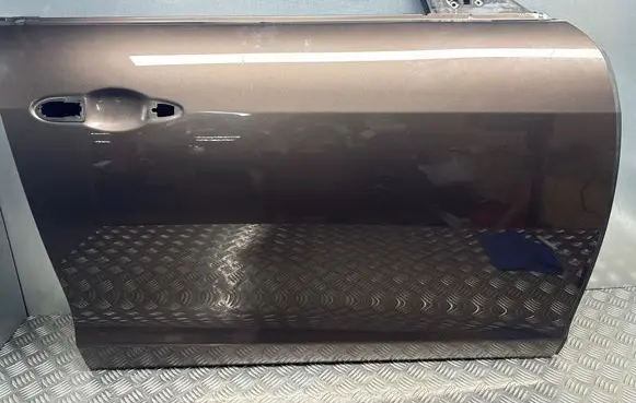Maserati Ghibli Front door