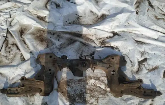 Mazda 323 Front subframe