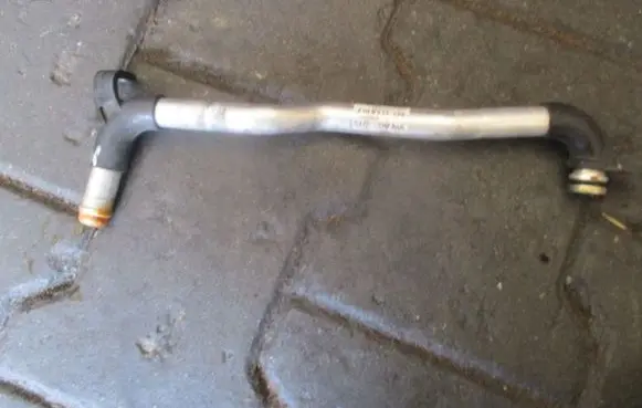 Audi Q7 4M Engine coolant pipe/hose 057