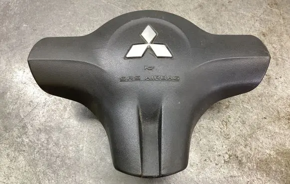 Steering wheel airbag