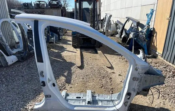 Toyota Yaris XP210 Front quarter panel 