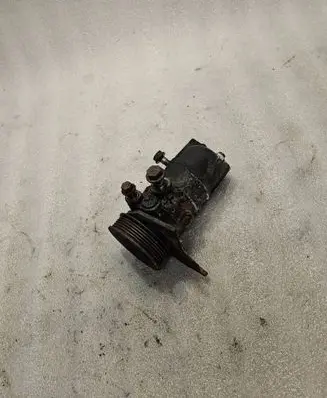 Audi V8 Power steering pump 077145155c