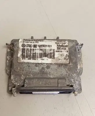 Volkswagen PASSAT B6 Headlight ballast module Xenon 4L0907391 89034934