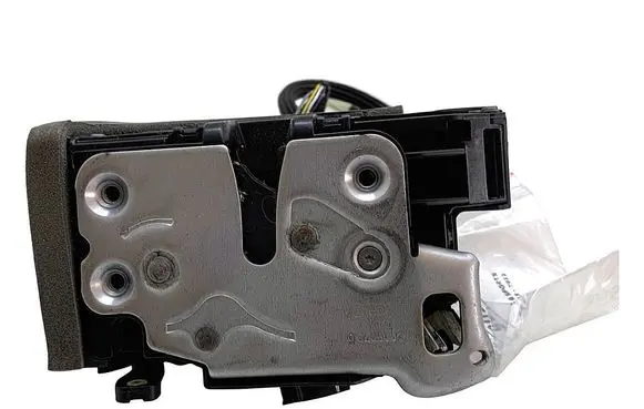 Opel Insignia B Front door lock