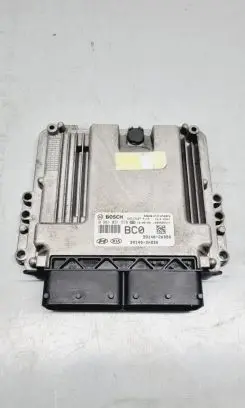 Hyundai Tucson TL Engine control unit/module 391402ABB0 391502A340 0281031578
