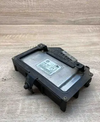 Volkswagen Golf III ABS control unit/module 1H0907379D 3X4311