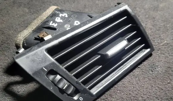 BMW X3 E83 Dashboard side air vent grill/cover trim