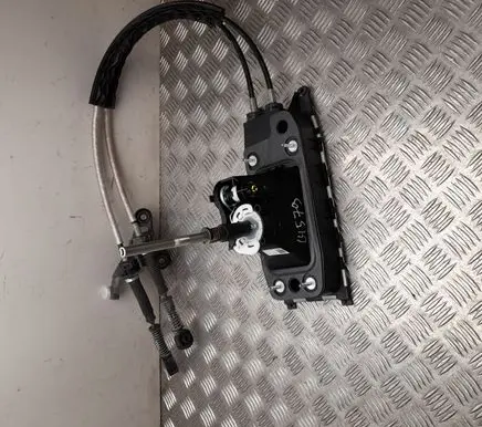 Volkswagen Polo VI Gear shifter/selector 2Q0711049J