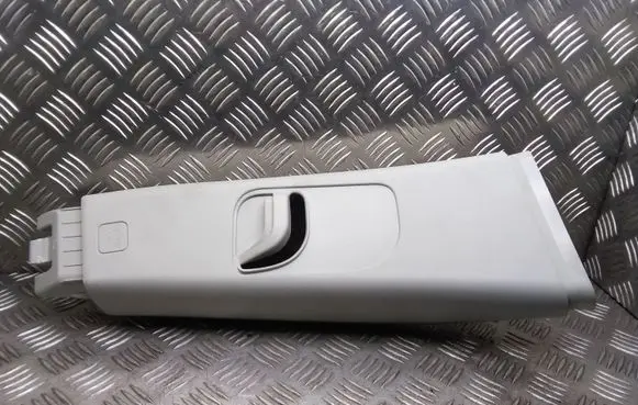 (B) pillar trim (top)