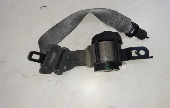 Jeep Grand Cherokee (WK) Front seatbelt 1004552