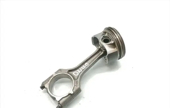 Volkswagen Golf SportWagen Piston with connecting rod 