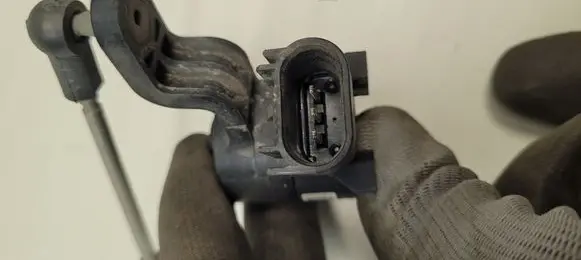 Dodge Durango III Air suspension front height level sensor 68245328AE 68245328AB 68245328AC