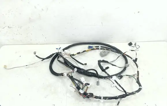 Toyota Sienna XL40 IV Tailgate/trunk wiring harness 8218408531