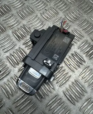 Audi Q5 SQ5 Ignition key/card 8K0909131 8T0959754D 33304102
