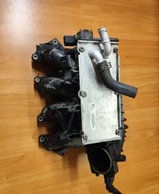 Audi A3 S3 8P Intake manifold 03F145749B