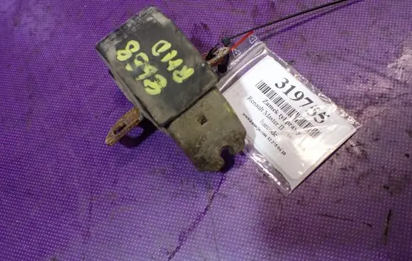 Renault Master II Rear door lock